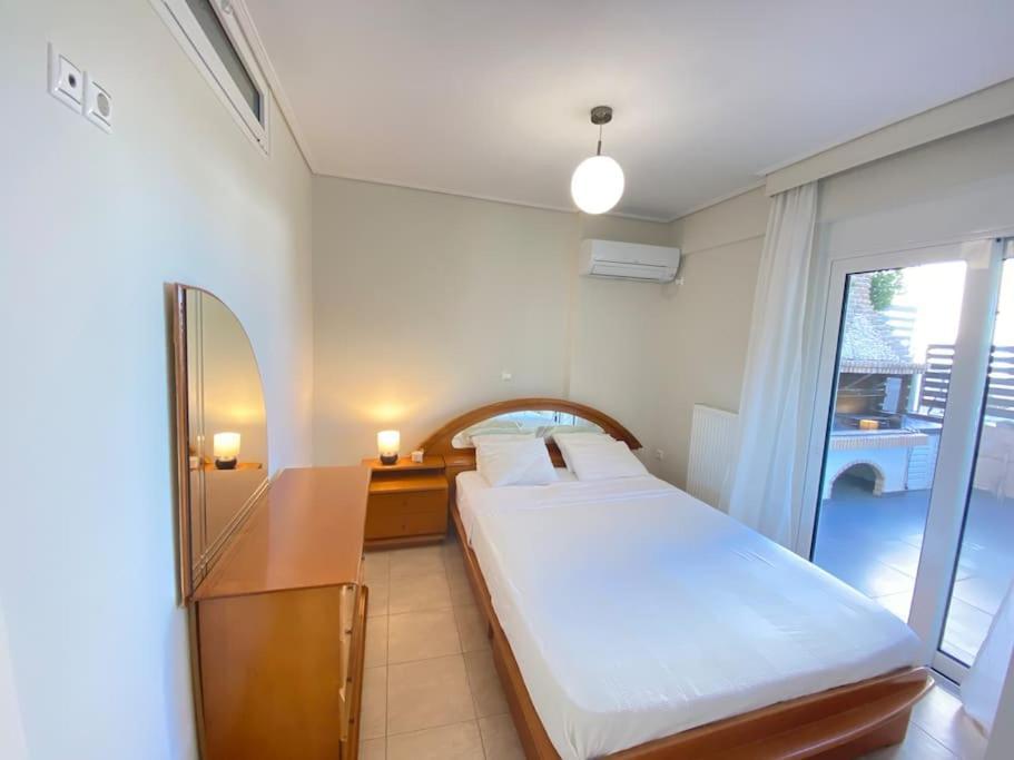 Cozy 2 Room Apartment With Garden Near Athens Air-Port Artemida  Ngoại thất bức ảnh