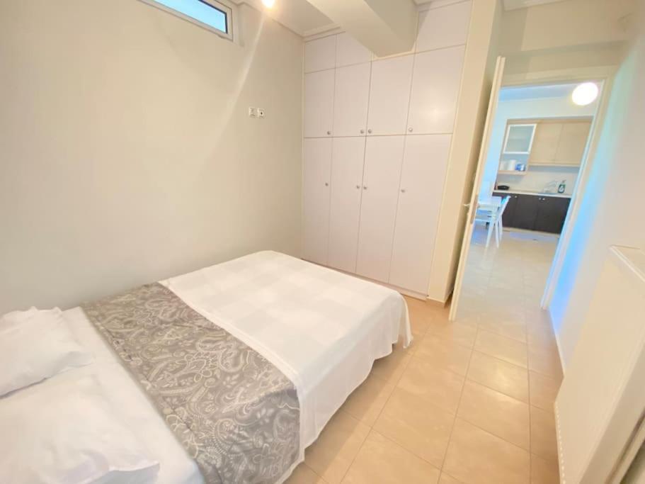 Cozy 2 Room Apartment With Garden Near Athens Air-Port Artemida  Ngoại thất bức ảnh