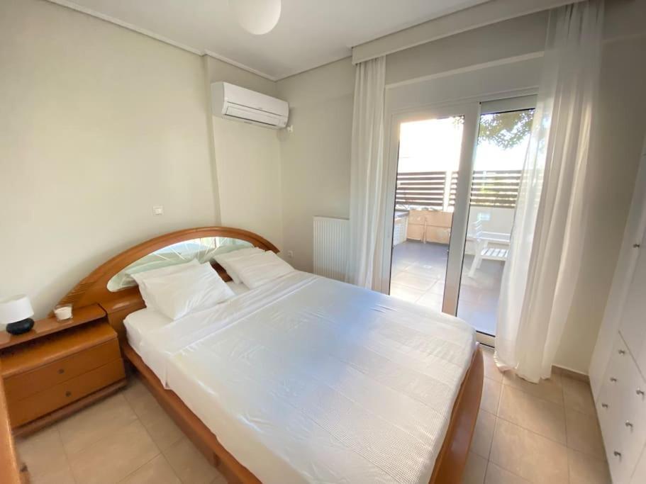 Cozy 2 Room Apartment With Garden Near Athens Air-Port Artemida  Ngoại thất bức ảnh