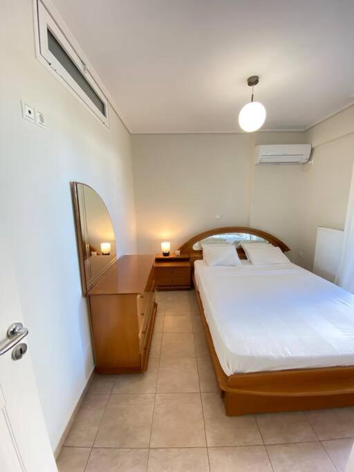 Cozy 2 Room Apartment With Garden Near Athens Air-Port Artemida  Ngoại thất bức ảnh